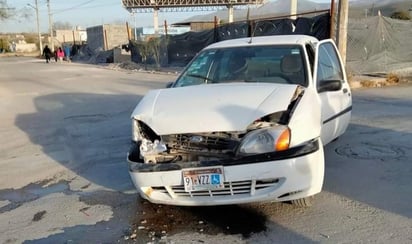 Cafre se 'vuela' alto y ocasiona accidente en colonia Las Flores de Monclova