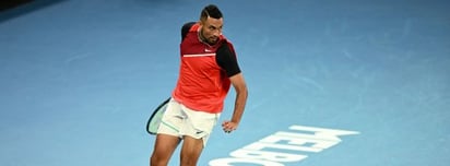 El show de Nick Kyrgios en Australia: a lo Cristiano y con cerveza