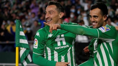 Betis gana al Alavés y se afianza en tercero