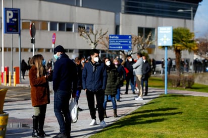 Europa debate nueva estrategia para aceptar el virus y tomar al Covid como una gripa