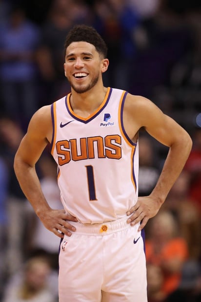 Suns de Phoenix derrotan 109-101 a Mavericks de Dallas