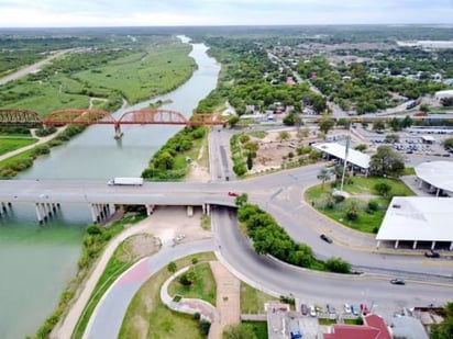 La Aduana de Piedras Negras opera al 35% su capacidad, empresarios buscan promoverla en todo Coahuila