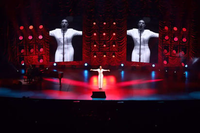 Mónica Naranjo deslumbra al público en el Auditorio Nacional