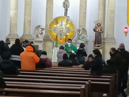 Padre: Me llama la atención que andan en el Mall, en la pulga y se olvidan de la iglesia