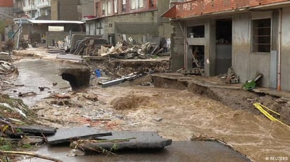 Evacuaron a más de 500 personas tras inundación en el pueblo de Machu Picchu