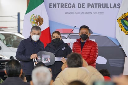 MARS entrega patrullas y obras en la Región Laguna