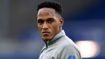 Yerri Mina deja la convocatoria de Colombia por estar suspendido