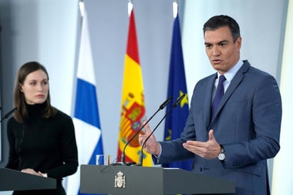 Emiratos intercepta tres drones el mismo día de la visita de Pedro Sánchez