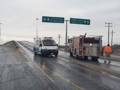 Por condiciones climatológicas cierran puentes vehiculares Allende-Morelos y Nava-Morelos