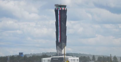 Uber y Didi no podrán recoger a pasajeros en el aeropuerto de Santa Lucía