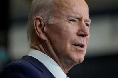 Biden celebra caída 'drástica' de casos de COVID en EU, aunque siguen altos