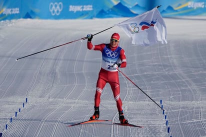 Primer oro para equipo ruso; Rojo mejora marca España y aplazado el descenso