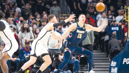 Los Nuggets de Denver ganan terreno tras vencer a los Nets de Brooklyn por 124-104