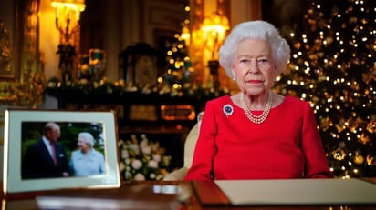 Salva de cañón en Londres por los 70 años del reinado de Isabel II