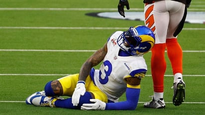 Odell Beckham Jr. se lesionó la rodilla izquierda con los Rams