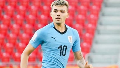 Futbolista uruguayo Schiappacasse, 'deprimido' y con COVID en prisión