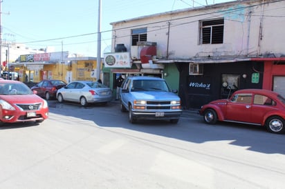 Hombre se cuelga dentro de unas Tapias en la Zona Centro de Monclova 