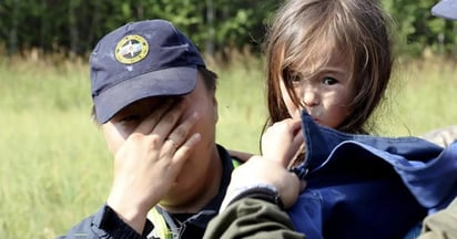 Niña de 3 años sobrevive 9 días en el bosque gracias a un cachorro