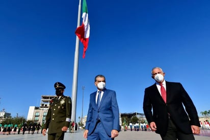 MARS encabeza conmemoración del  Día de la Bandera