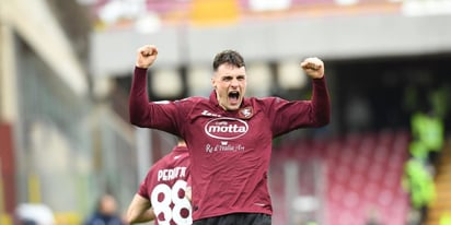 Salernitana saca un punto ante Bolonia que todavía les mantiene vivos