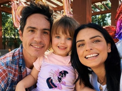 Mauricio Ochmann y Aislinn Derbez festejaron el cumpleaños de su hija