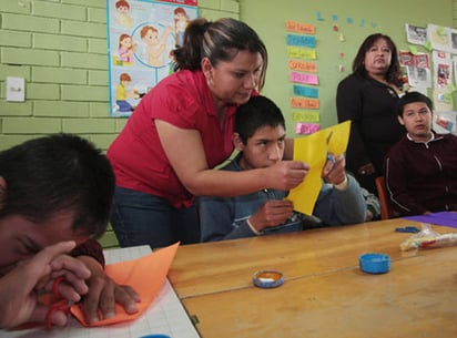 Docente de educación especial presenta sospecha de COVID-19 