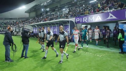 Mazatlán se queja en redes sociales por el trabajo arbitral en duelo ante Necaxa