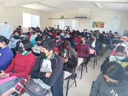 En el CBTA dirigen a los alumnos mensaje del suicidio 