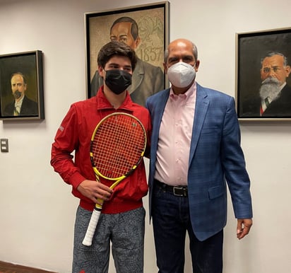 Joven de 15 años representará a Monclova como preseleccionado de tenis