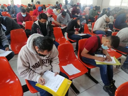 Acuden 400 a la Jornada del Empleo en la CTM Monclova