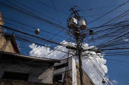 Tres años después del gran apagón, Venezuela no ve luz al final del túnel