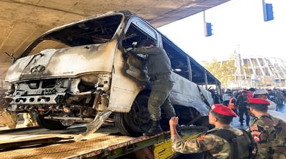 Al menos 13 soldados muertos en ataque contra autobús en el centro de Siria