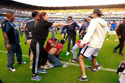 Los heridos tras la riña en el partido de Queretaro Vs Atlas suben a 26