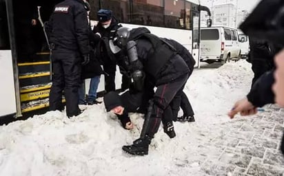 Más de 4 mil manifestantes son detenidos por marchar contra la violencia