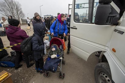 Ucrania acusa a Rusia de romper un acuerdo para evacuaciones este martes