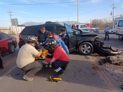 Jovencita sufre fatal accidente al impactarse contra una retroexcavadora 