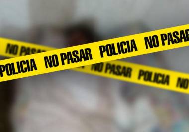 Militar recibe seis puñaladas de su pareja; argumenta defensa propia