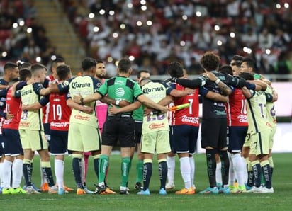 Mucho amor y nada de goles en el Clásico Nacional