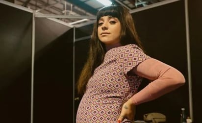 Mon Laferte anunció su regreso a los escenarios tras convertirse en mamá