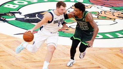 Mavericks logra superar a los Celtics de Boston 95-92