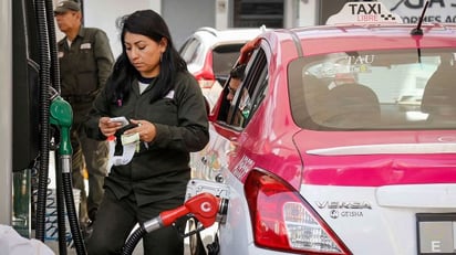 AMLO presume gasolinas baratas