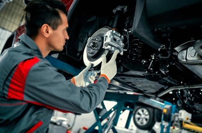 Refacciones de autos escasas por COVID19