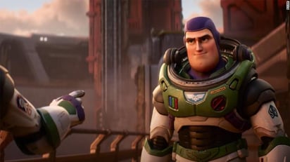 'Lightyear' de pixar contará con la primera escena de un beso entre personas del mismo sexo