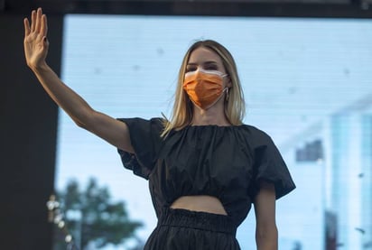 Video capta a Mariana Rodríguez regañando a un niño que jugaba cerca de ella