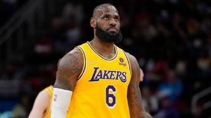 LeBron James supera a Karl Malone como segundo máximo anotador histórico