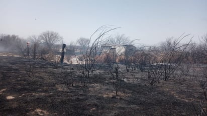 Bomberos de Castaños sofocan incendios de maleza