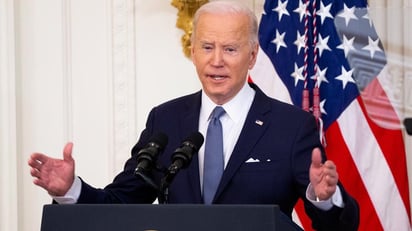 Biden llega a Bruselas para participar el jueves en cumbres sobre Ucrania