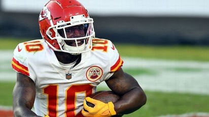 Tyreek Hill cimenta a Miami Dolphins como candidatos a playoffs