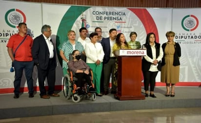 Defiende Morena entrega directa de recursos a padres de alumnos