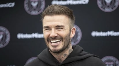 Beckham trata de educar a los niños sobre el buen uso de las redes sociales